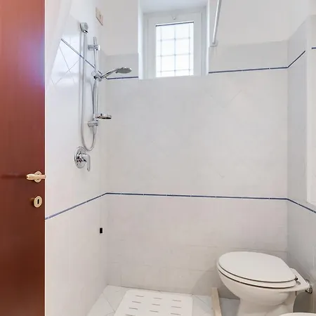 Grappoli Di Sole روما